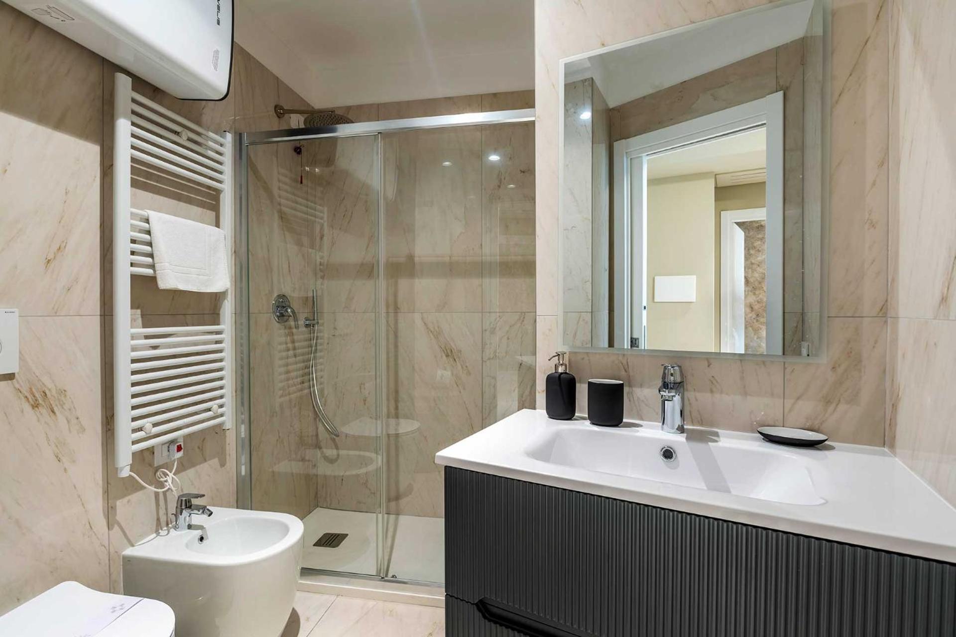 Velasca Tower Apartments Mailand Exterior foto